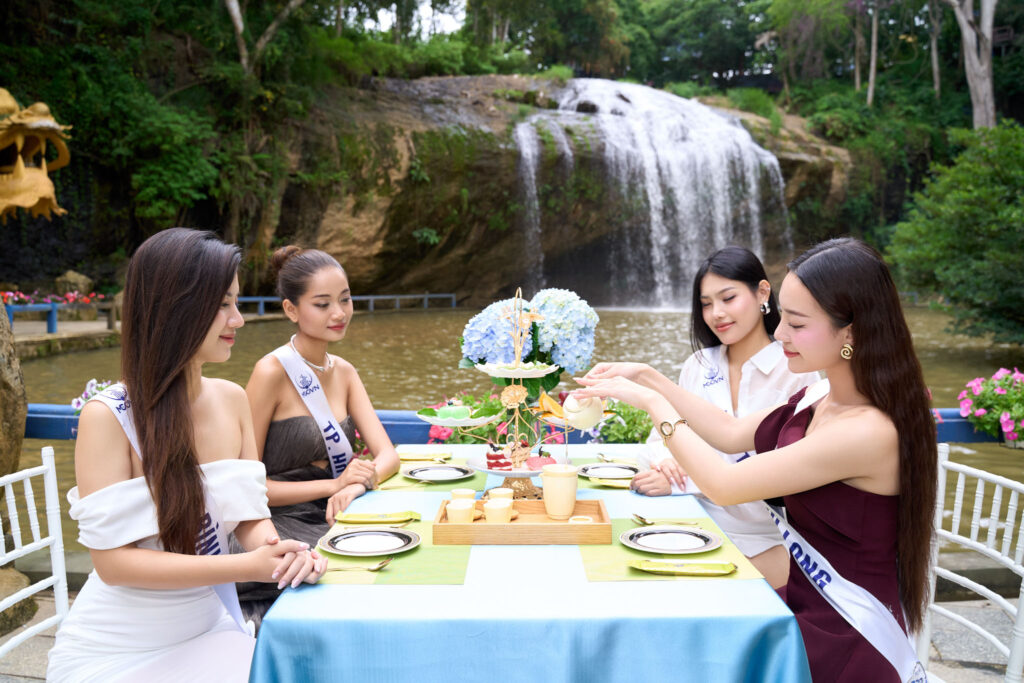 Thưởng thức trà chiều bên thác Prenn