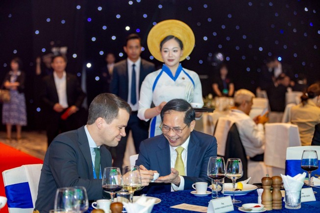 DOIDEP và Nam A Bank tiếp nối những cuộc gặp từ văn hóa trà